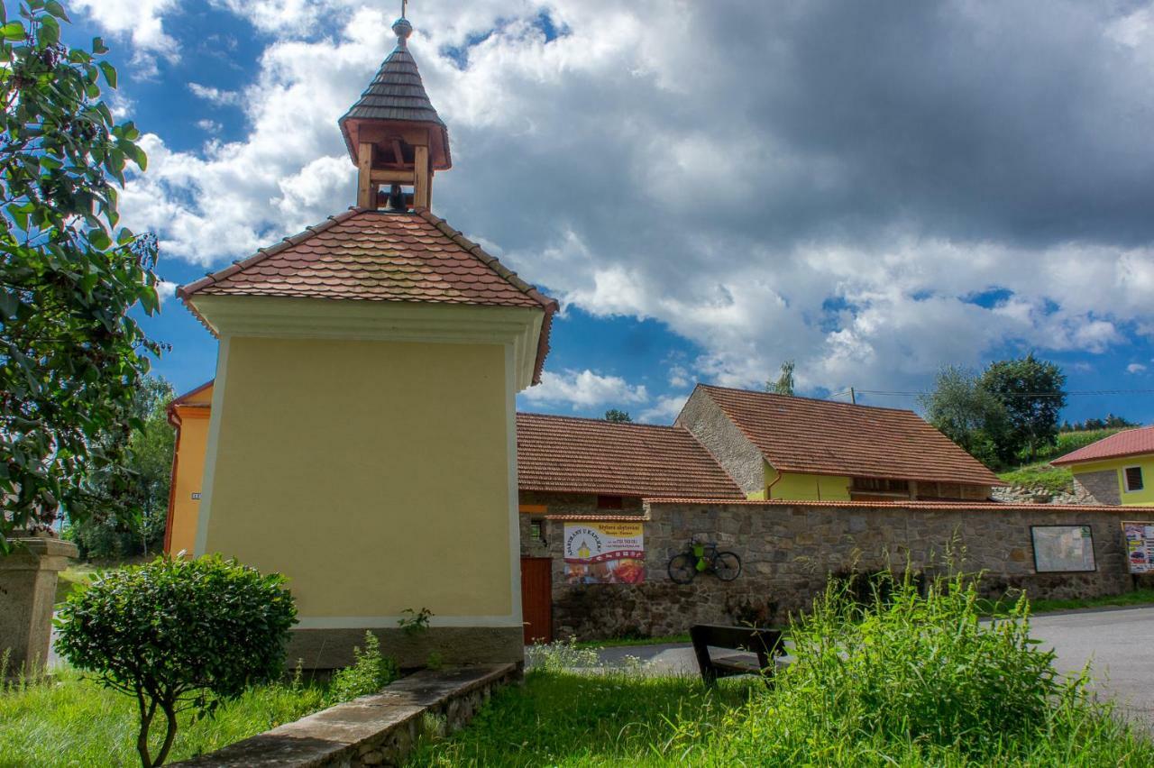 Apartmany U Kaplicky Kamyk nad Vltavou Buitenkant foto